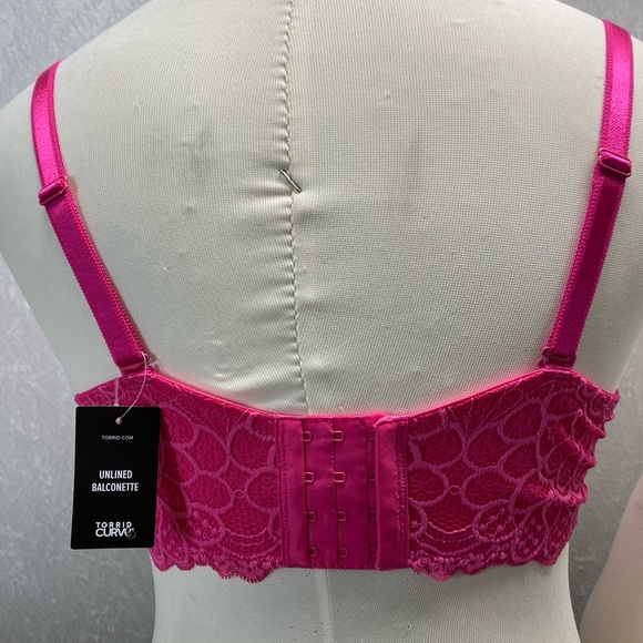 NWT Torrid pink bra - Picture 5 of 5